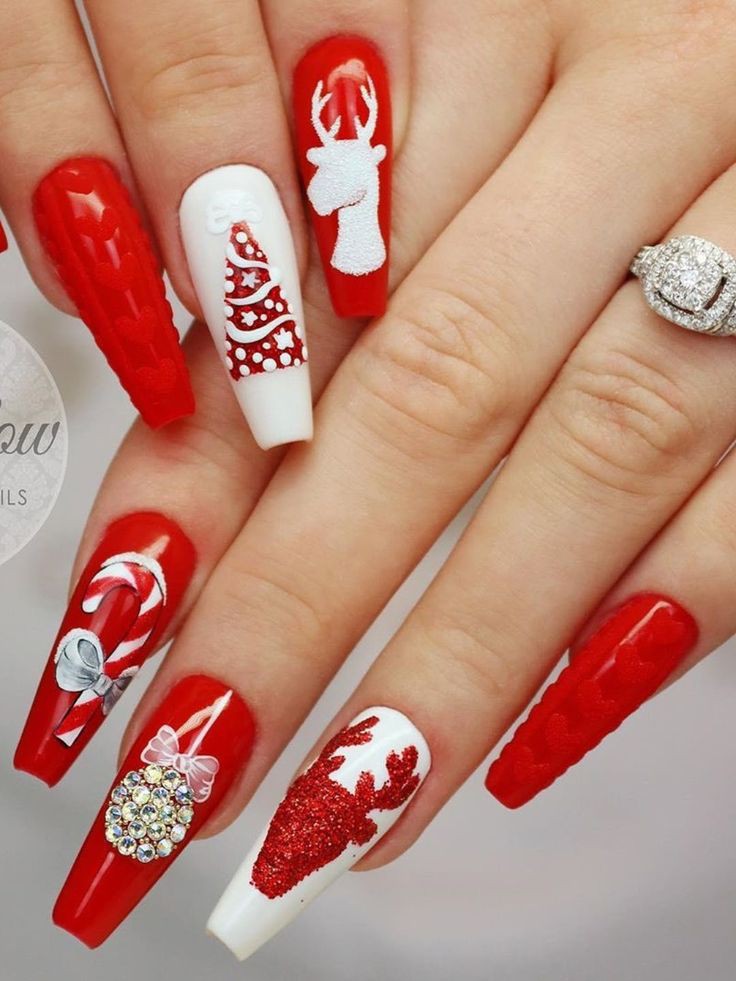 red christmas nails acrylic